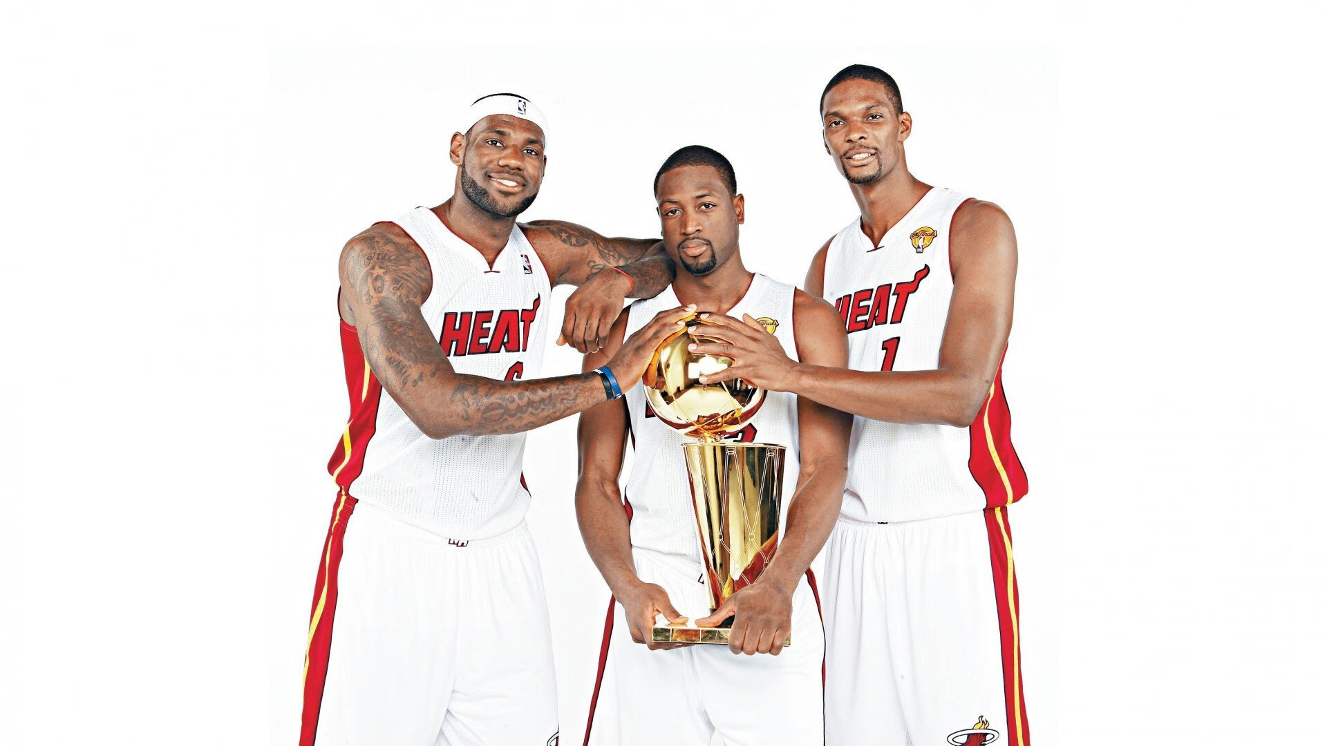 替补球员是否在关键比赛表现更专注稳定,替补球员应从什么位置入场